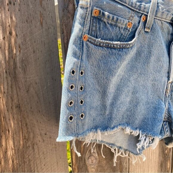 Levi’s 501 Cutoff Button Fly Grommet Detail Jean Shorts SZ 27 - Picture 7 of 12